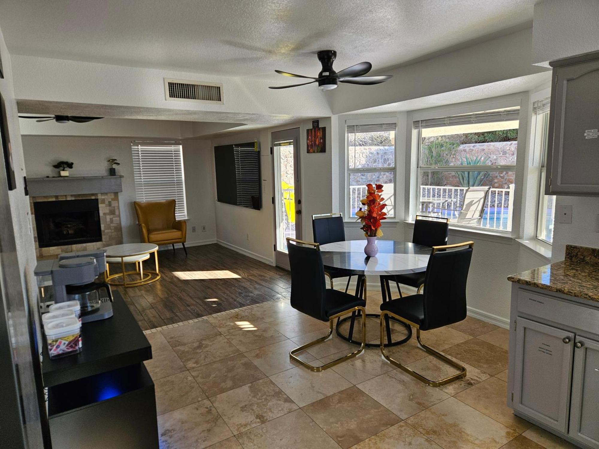 Franklin Luxe Oasis Villa El Paso Luaran gambar
