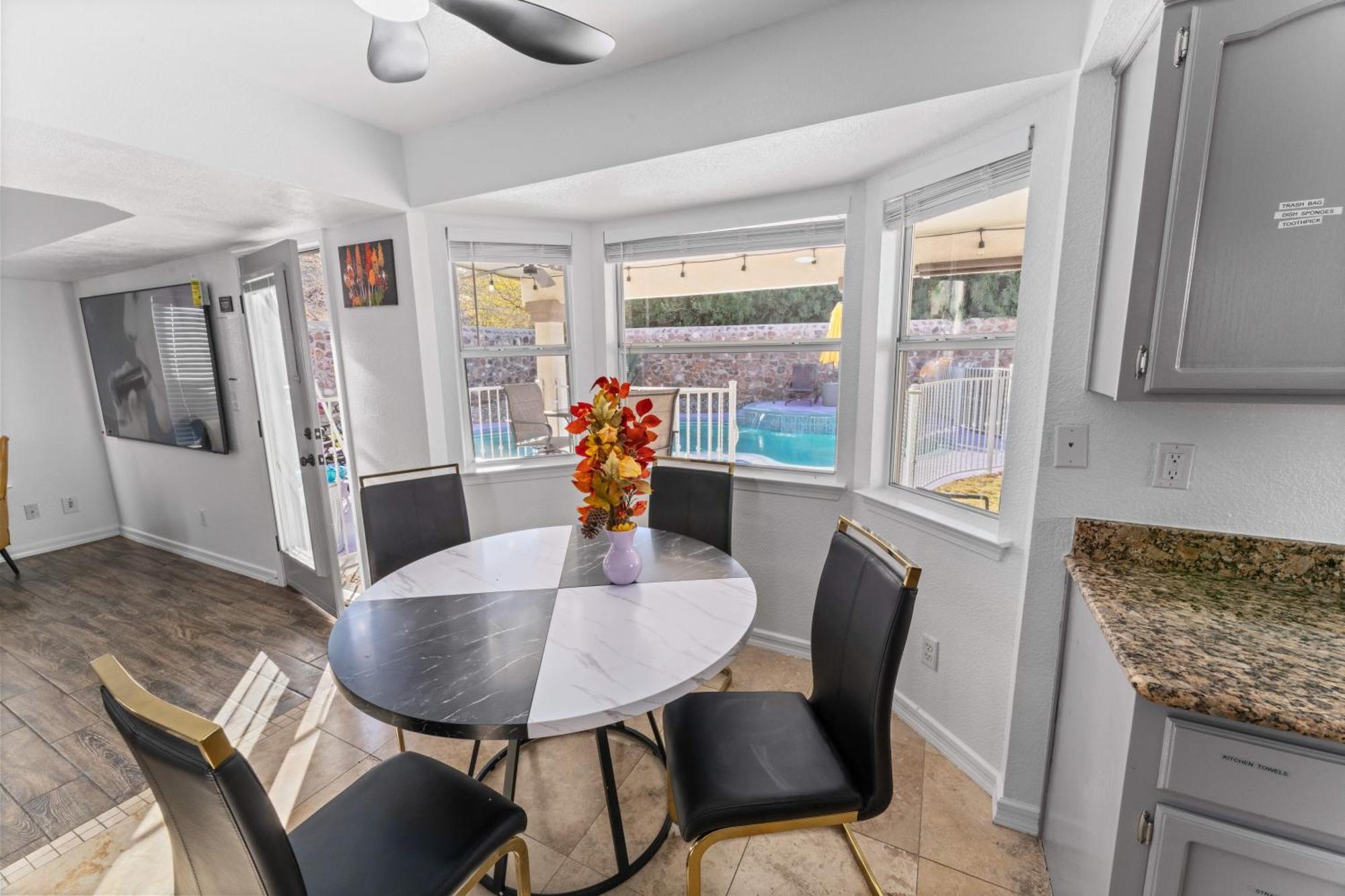 Franklin Luxe Oasis Villa El Paso Luaran gambar