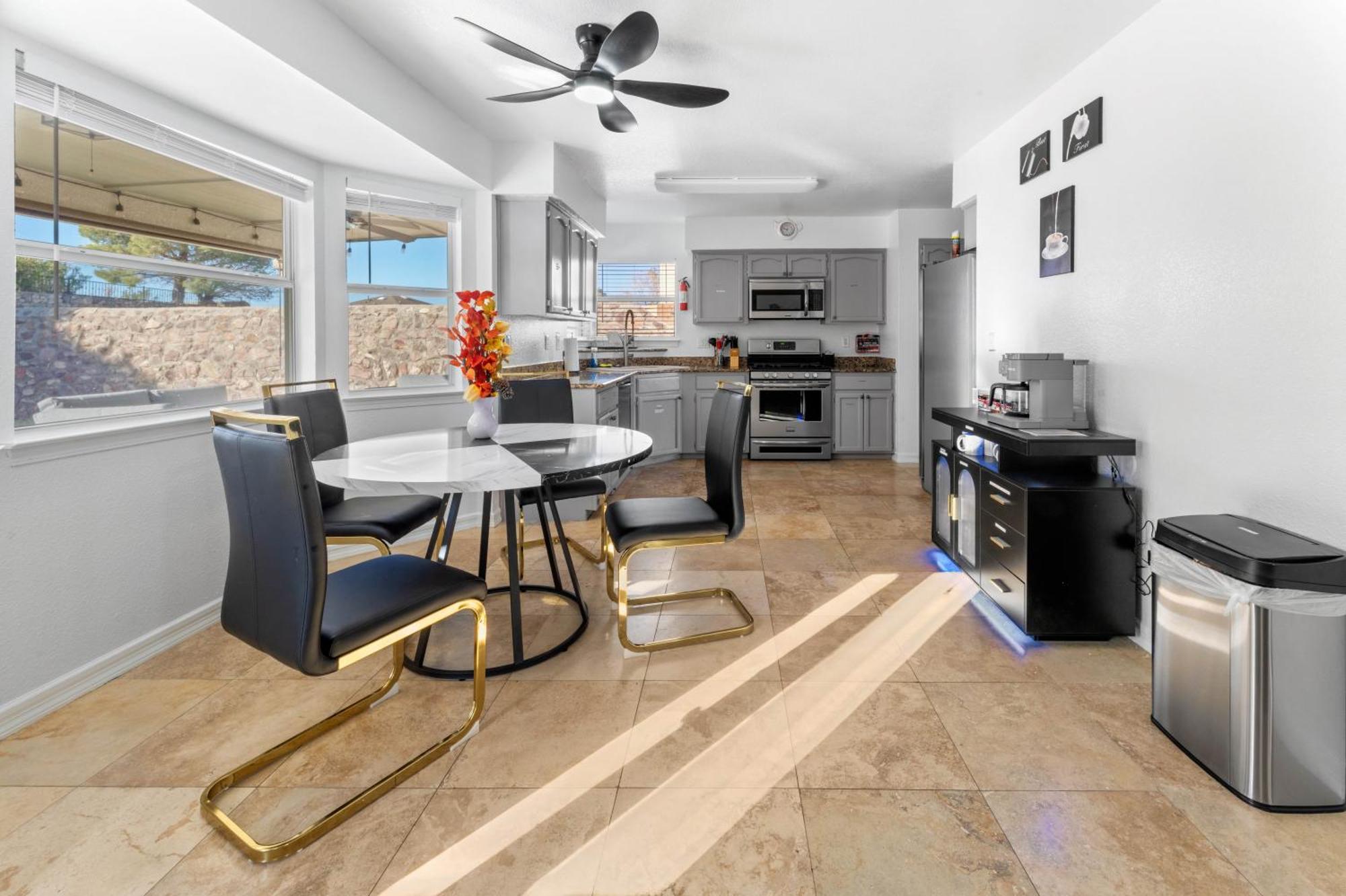 Franklin Luxe Oasis Villa El Paso Luaran gambar